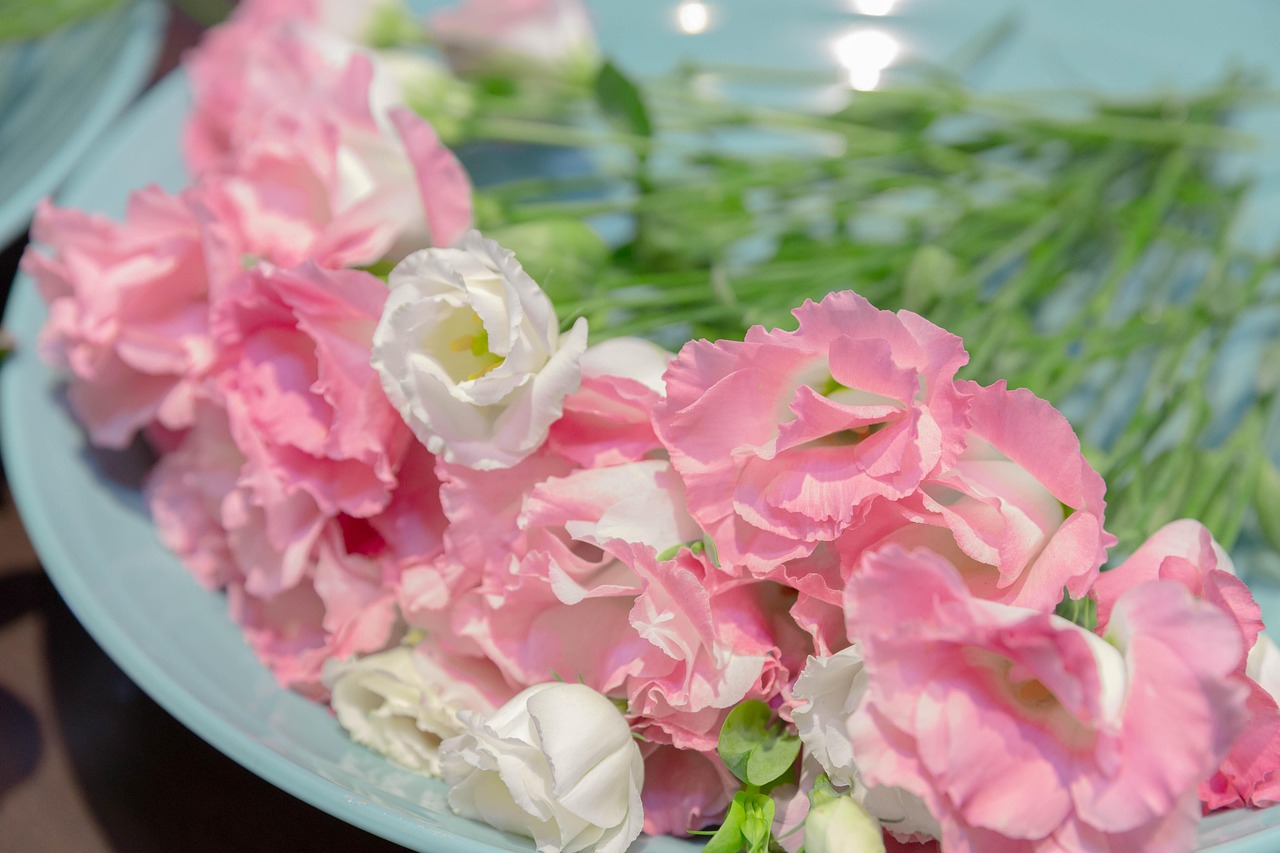 découvrez des compositions florales funéraires élégantes pour rendre hommage à un proche et exprimer votre soutien avec délicatesse.
